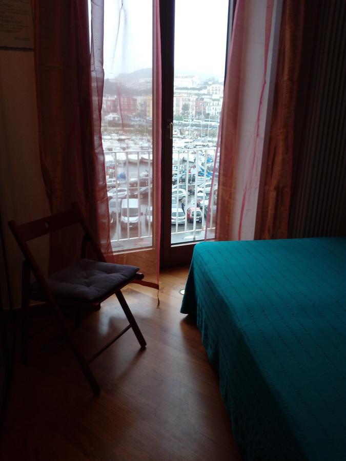 Aria Di Mare Dimorra Bed and Breakfast Pozzuoli Exteriör bild