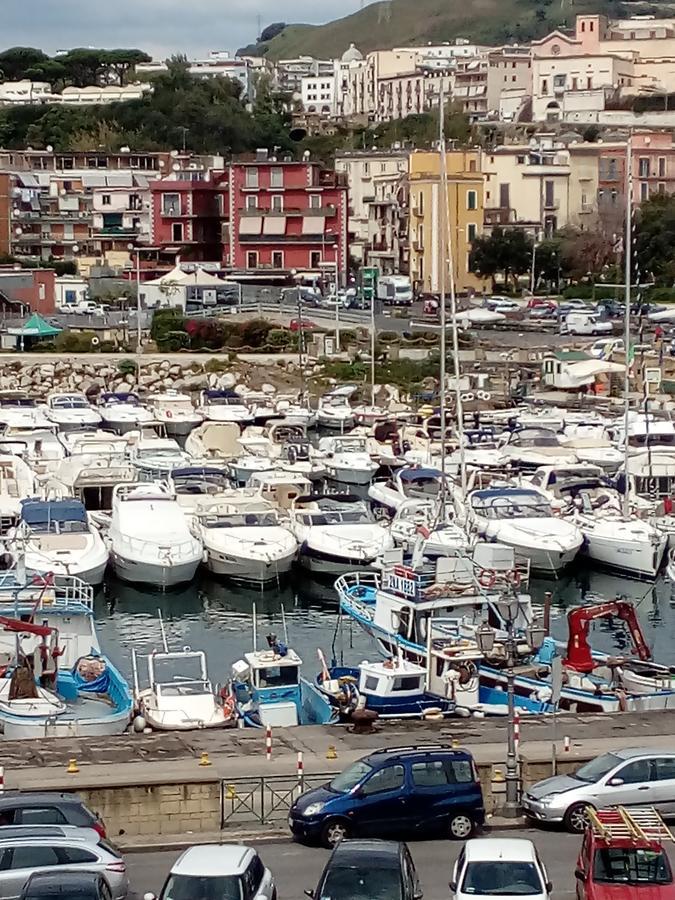Aria Di Mare Dimorra Bed and Breakfast Pozzuoli Exteriör bild