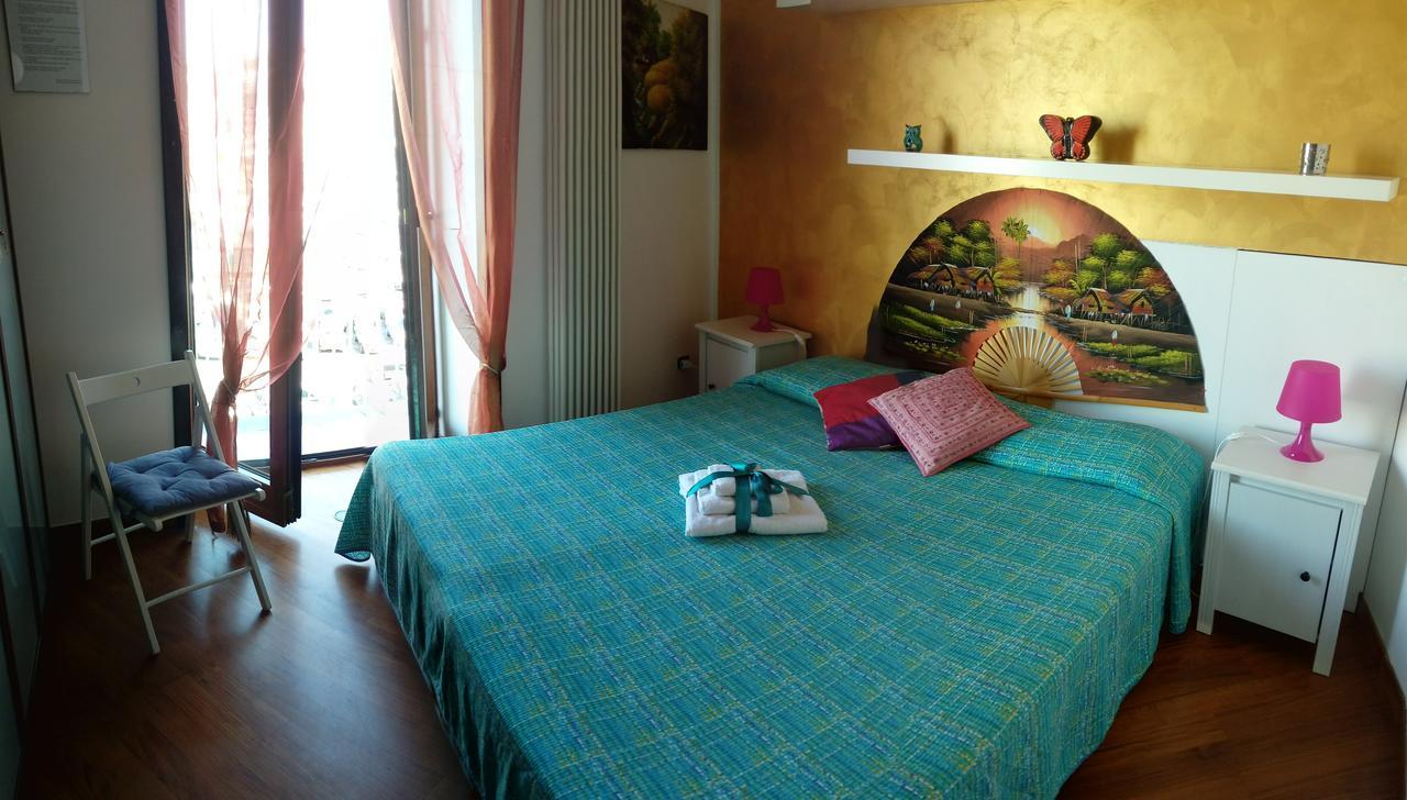 Aria Di Mare Dimorra Bed and Breakfast Pozzuoli Exteriör bild