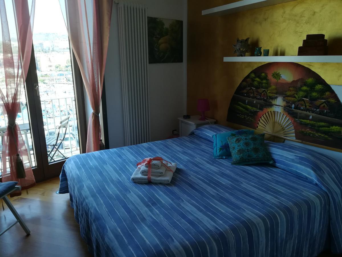 Aria Di Mare Dimorra Bed and Breakfast Pozzuoli Exteriör bild
